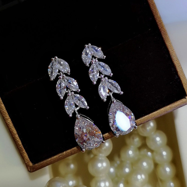 New Fashion Bridal Accessories Women Drop Earrings Wedding Jewelry Leaf Water Drop Shape Cubic Zirconia